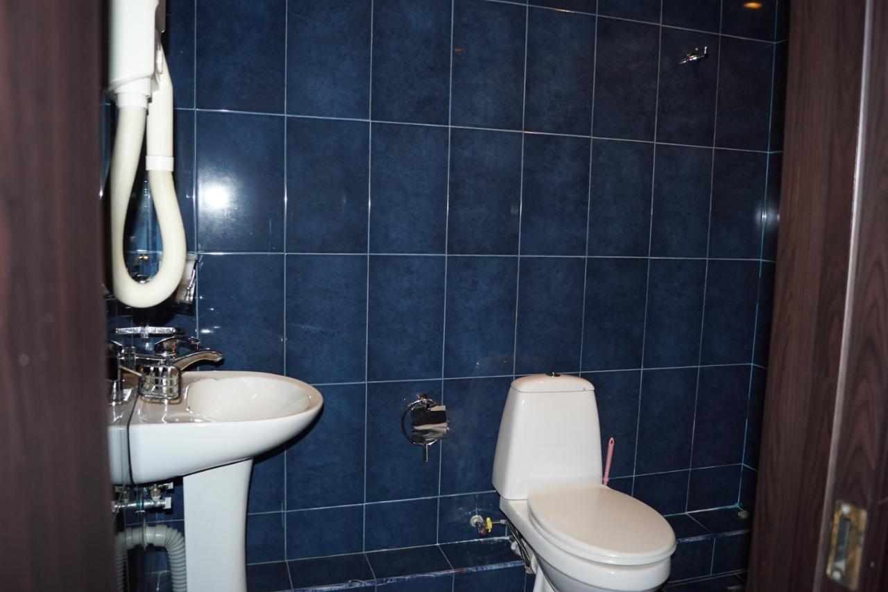 Iar Hotel Batumi Bagian luar foto