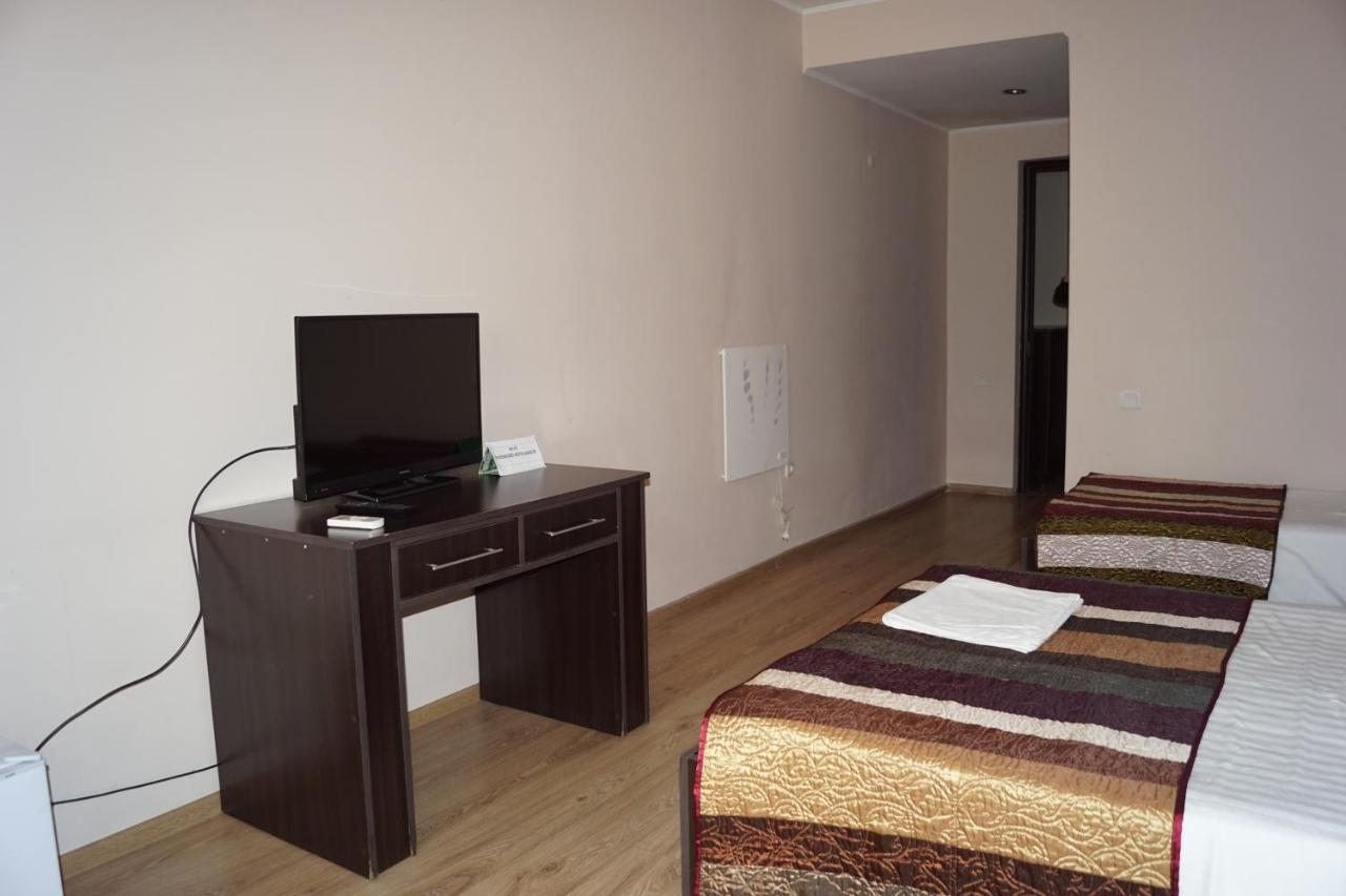 Iar Hotel Batumi Bagian luar foto