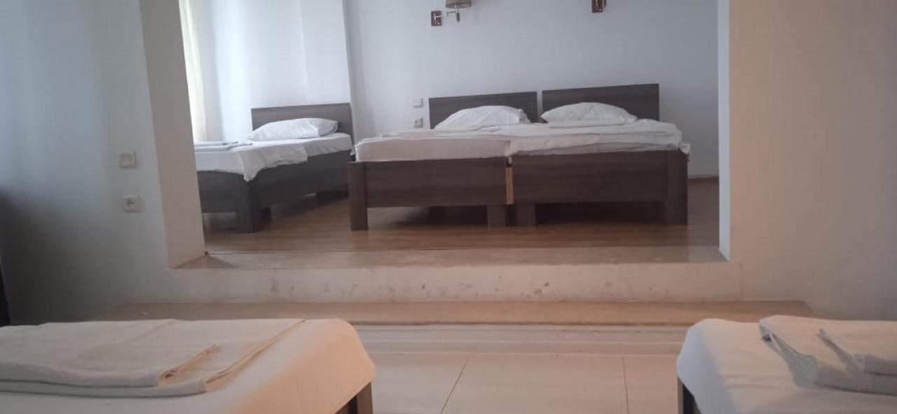 Iar Hotel Batumi Bagian luar foto