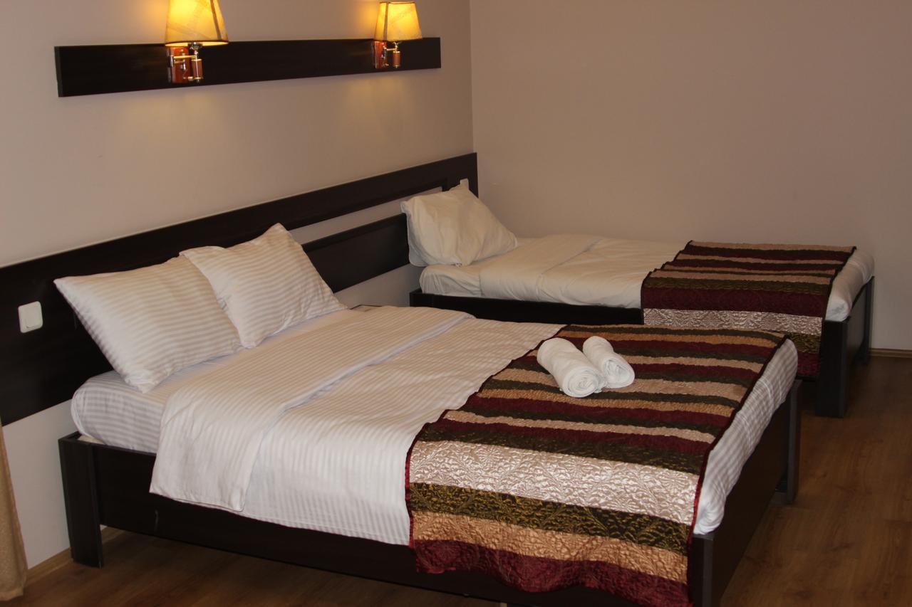 Iar Hotel Batumi Bagian luar foto