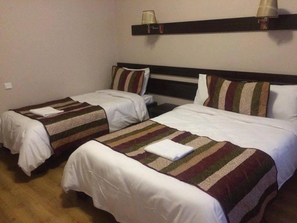 Iar Hotel Batumi Bagian luar foto